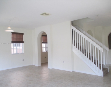 27379 Sw 143rd Ct - Photo Thumbnail 4