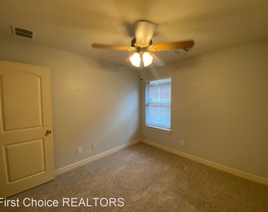 2908 Holly Lane - Photo Thumbnail 17