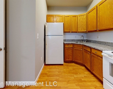 226 W Cold Spring Ln - Photo Thumbnail 3