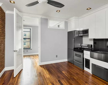 16 E 116th Street #4C - Photo Thumbnail 1