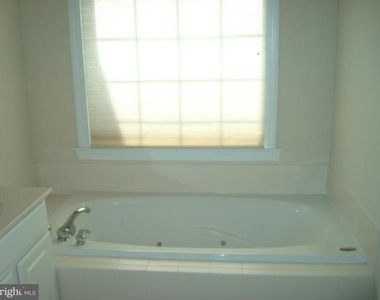 11445 Fogarty Ct - Photo Thumbnail 14