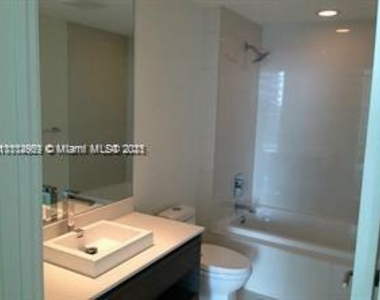 1100 S Miami Ave - Photo Thumbnail 8