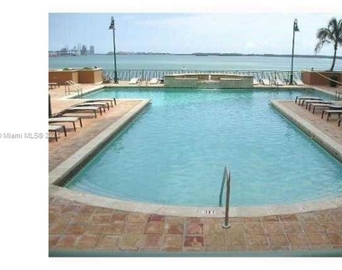 1155 Brickell Bay Dr - Photo Thumbnail 8