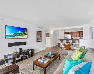 6917 Collins Ave - Photo Thumbnail 9