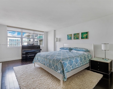 6917 Collins Ave - Photo Thumbnail 14