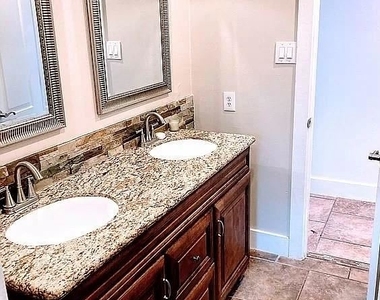 7615 Westwind Lane - Photo Thumbnail 3