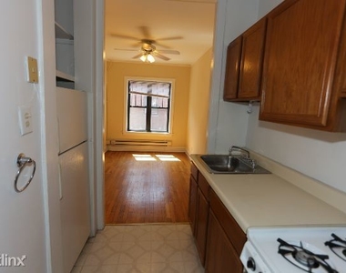 624 W. Cornelia, Unit 2s - Photo Thumbnail 3