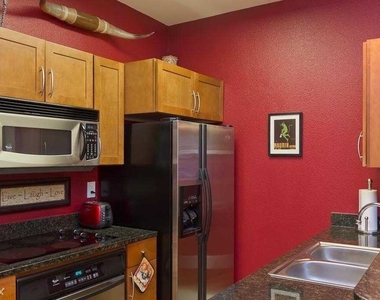 2299 Lone Star Dr Apt 331 - Photo Thumbnail 2