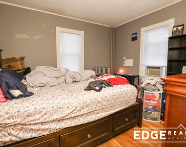 36 Arlington St # 1 - Photo Thumbnail 3