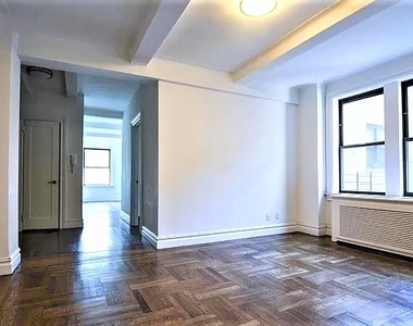 25 West 68th Street - Photo Thumbnail 1