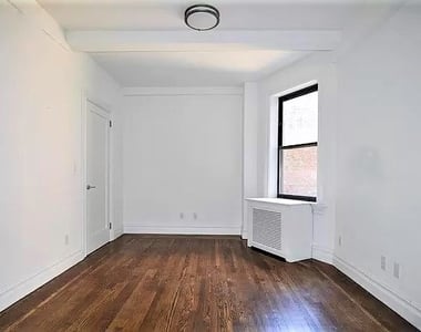 25 West 68th Street - Photo Thumbnail 7