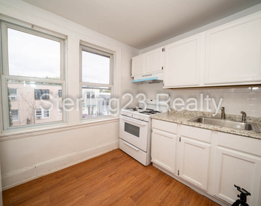 20-40 32nd Street - Photo Thumbnail 0