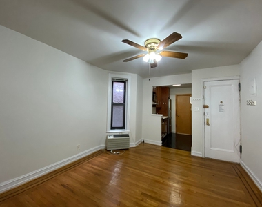 213 East 84th Street - Photo Thumbnail 2