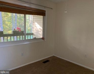 2660 Seville Circle - Photo Thumbnail 3