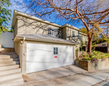 2202 Beverly Glen Pl - Photo Thumbnail 12