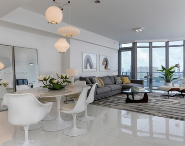 17301 Biscayne Blvd - Photo Thumbnail 4