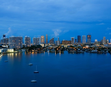 17301 Biscayne Blvd - Photo Thumbnail 15