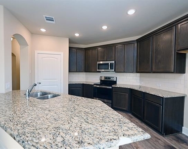 1304 Black Oak Drive - Photo Thumbnail 9