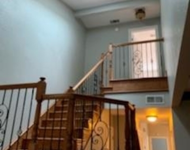 536 Josephine Street - Photo Thumbnail 10