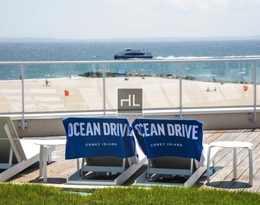 Ocean Drive - Photo Thumbnail 7