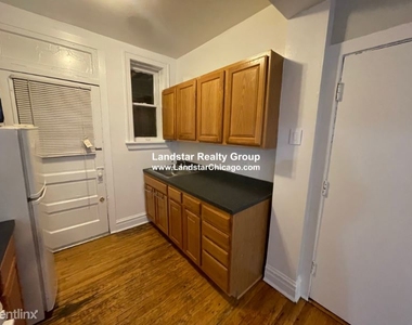 641 W Roscoe St - Photo Thumbnail 6