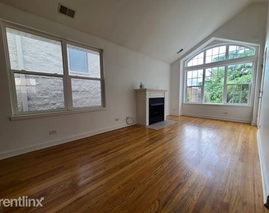 2648 W Cortez St 3 - Photo Thumbnail 1