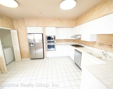 10641 Missouri Ave #402 - Photo Thumbnail 29