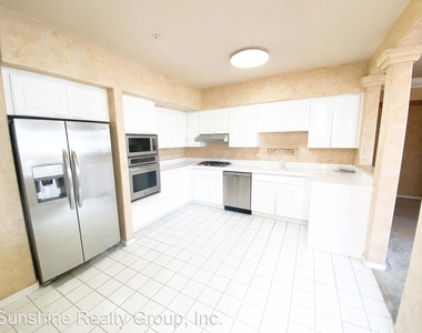 10641 Missouri Ave #402 - Photo Thumbnail 30