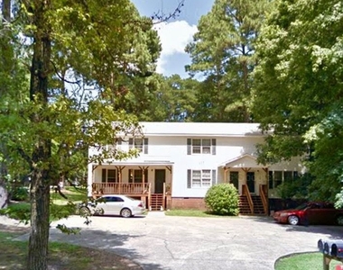 117 East Circle Drive - Photo Thumbnail 1