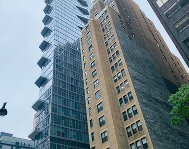 East 44th Street - Photo Thumbnail 5