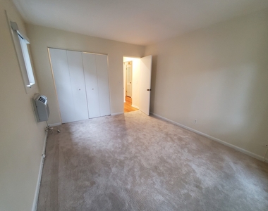 6120 North Talman Avenue - Photo Thumbnail 7