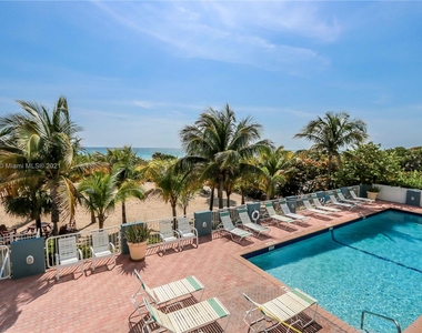 9341 Collins Ave - Photo Thumbnail 23