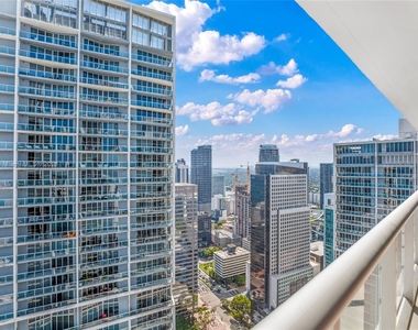 475 Brickell Ave - Photo Thumbnail 14