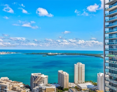 475 Brickell Ave - Photo Thumbnail 16