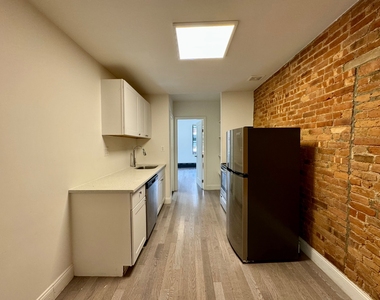 318 East 104th Street - Photo Thumbnail 4