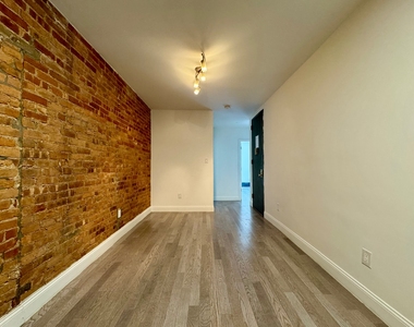 318 East 104th Street - Photo Thumbnail 1
