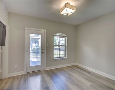 5128 Artemesia Lane - Photo Thumbnail 22