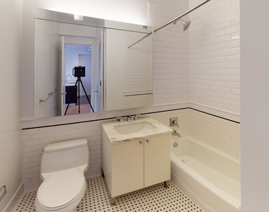 808 Columbus Avenue - Photo Thumbnail 7