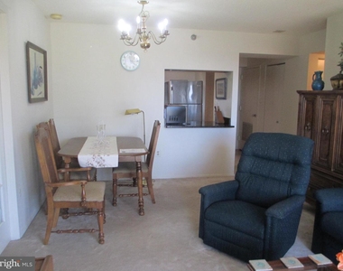 1808 Old Meadow Rd #1104 - Photo Thumbnail 4