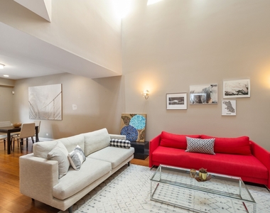 909 West Diversey Parkway - Photo Thumbnail 3