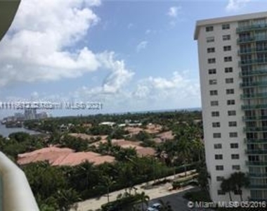 19390 Collins Ave - Photo Thumbnail 2