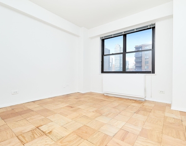 345 East 80th Street - Photo Thumbnail 6