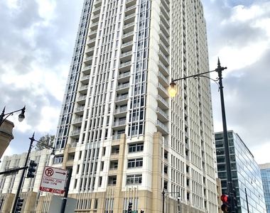 1400 South Michigan Avenue - Photo Thumbnail 0