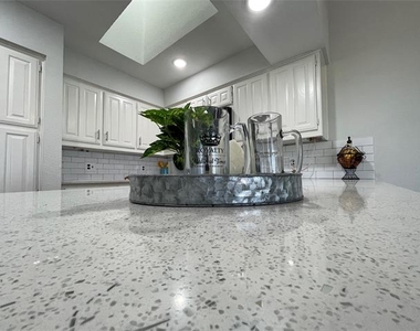 3805 Mediterranean Street - Photo Thumbnail 9