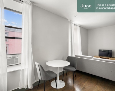 1675 Lexington Avenue - Photo Thumbnail 14