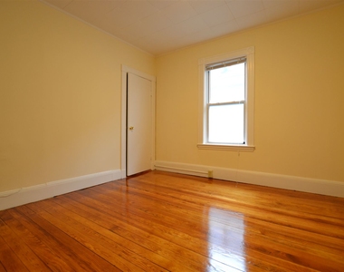 25 Brackett St # 2o - Photo Thumbnail 3