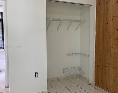 9429 Fontainebleau Blvd - Photo Thumbnail 16