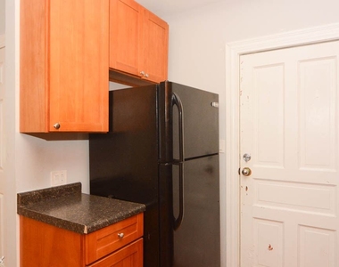 1846 W. 18th Street, Unit 2f - Photo Thumbnail 2