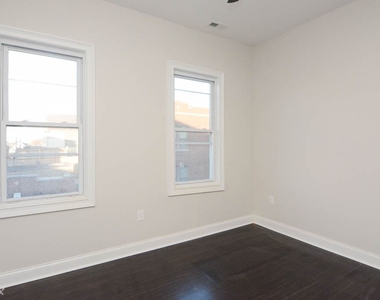 2031 W. 23rd Street, Unit 8 - Photo Thumbnail 12