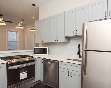 2031 W. 23rd Street, Unit 8 - Photo Thumbnail 2